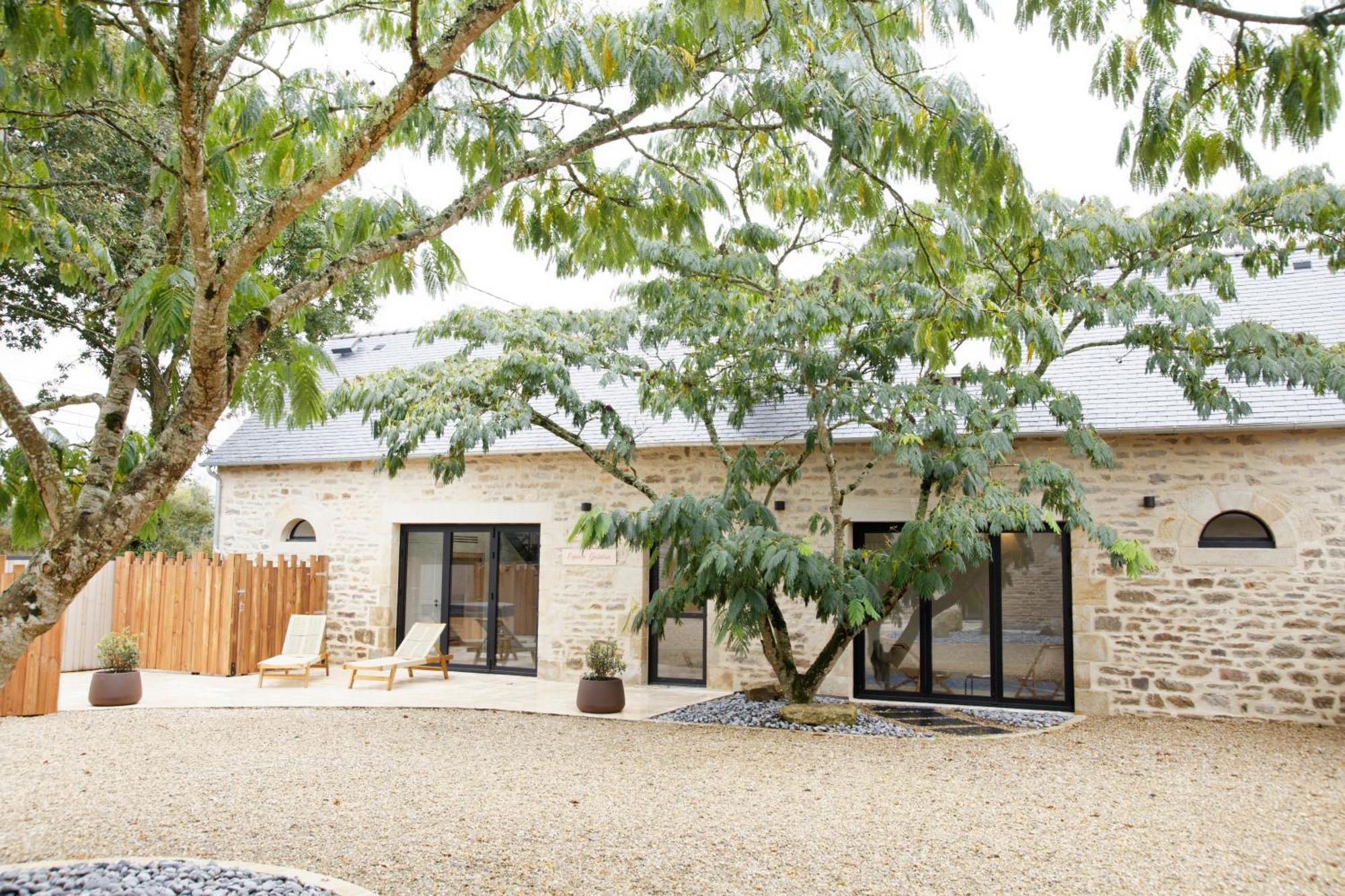 Le Domaine De Soani - Piscine Interieure, Jacuzzis & Sauna Adult Only Saint-Évarzec Екстериор снимка