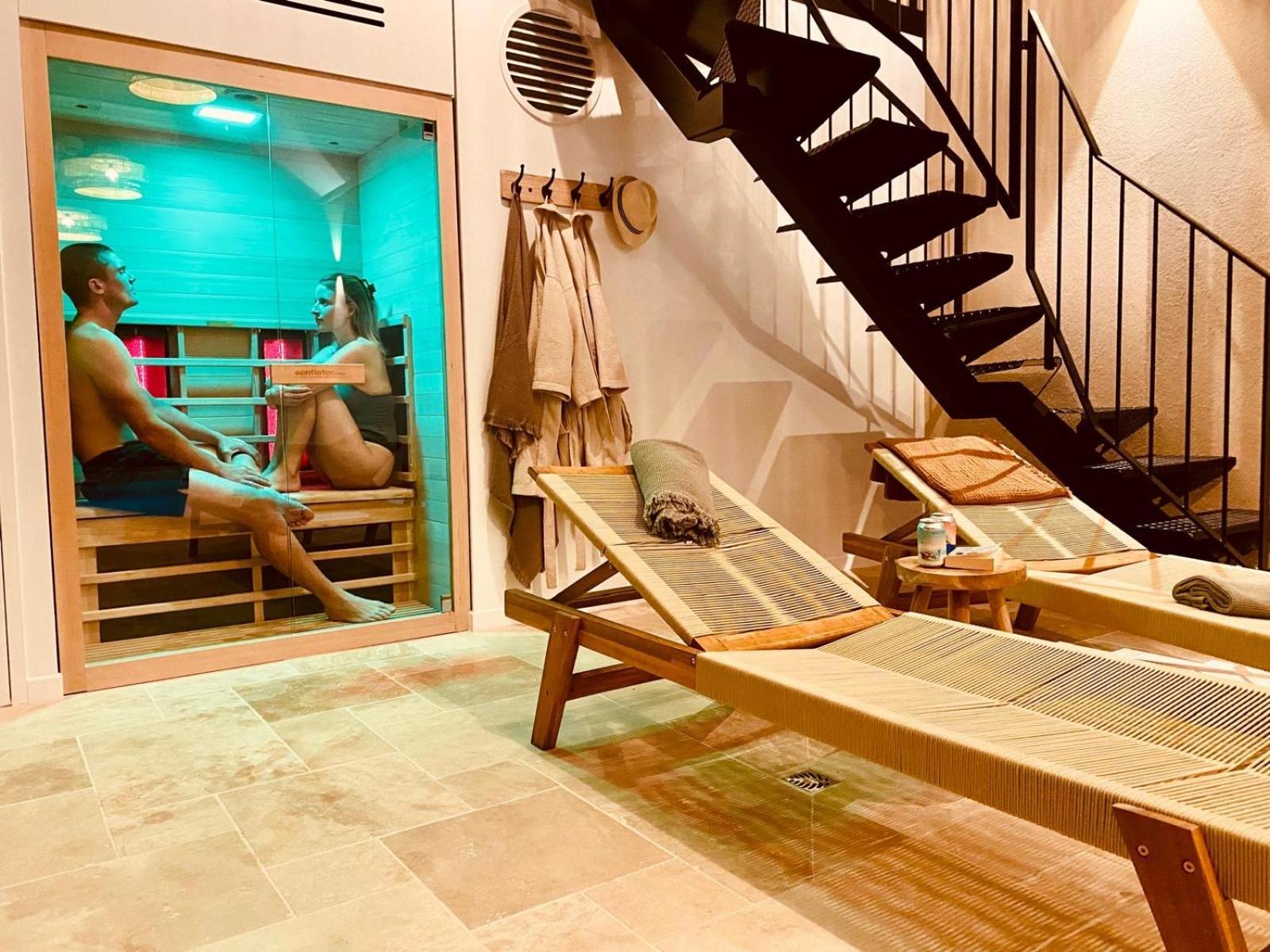 Le Domaine De Soani - Piscine Interieure, Jacuzzis & Sauna Adult Only Saint-Évarzec Екстериор снимка